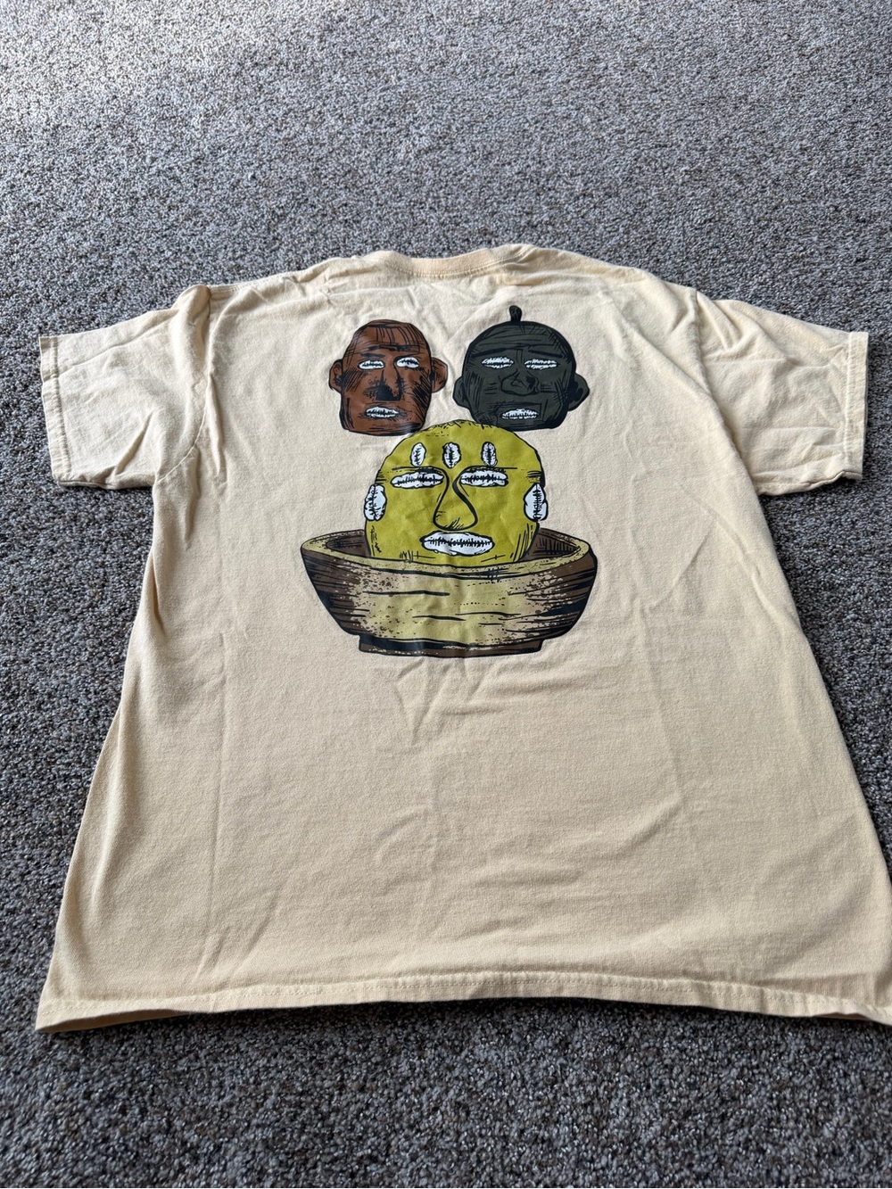 Detour Graphic T Shirt Beige Back Graphic Faces Bowl Art Tee Size Large